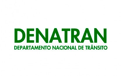 Processo de estampagem de placas Mercosul dentro das normas do Denatran na Plasloc